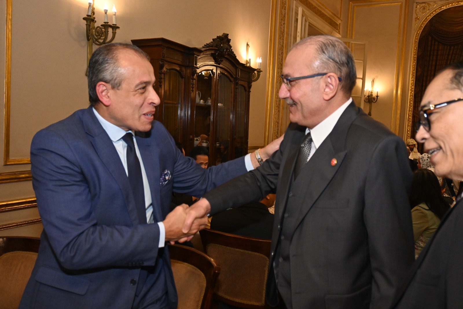 32a66c64-a2bf-4237-90d0-eeab7dbc7912