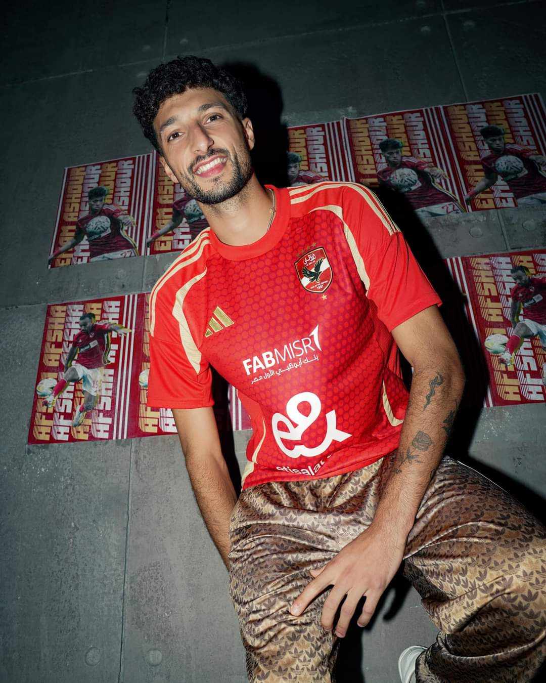 No description available.