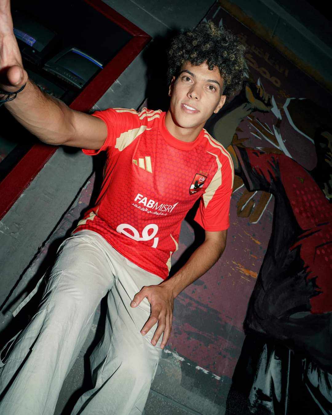 No description available.