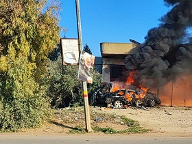 لبنان: شهيد باستهداف إسرائيلي لسيارة في بلدة القصر الحدودية... الاحتلال: ينقل السلاح لحزب الله