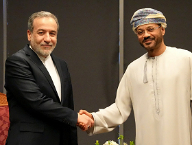 إيران وواشنطن تعلنان عن "محادثات بناءة" وتتفقان على استئنافها الأسبوع المقبل