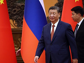 الرئيس الصيني يؤكد أن الرسوم الجمركية تضرّ بالتجارة الدولية