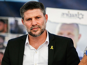 سموتريتش يطالب بحكم عسكري في غزة ويهدد مجددا بإسقاط الحكومة